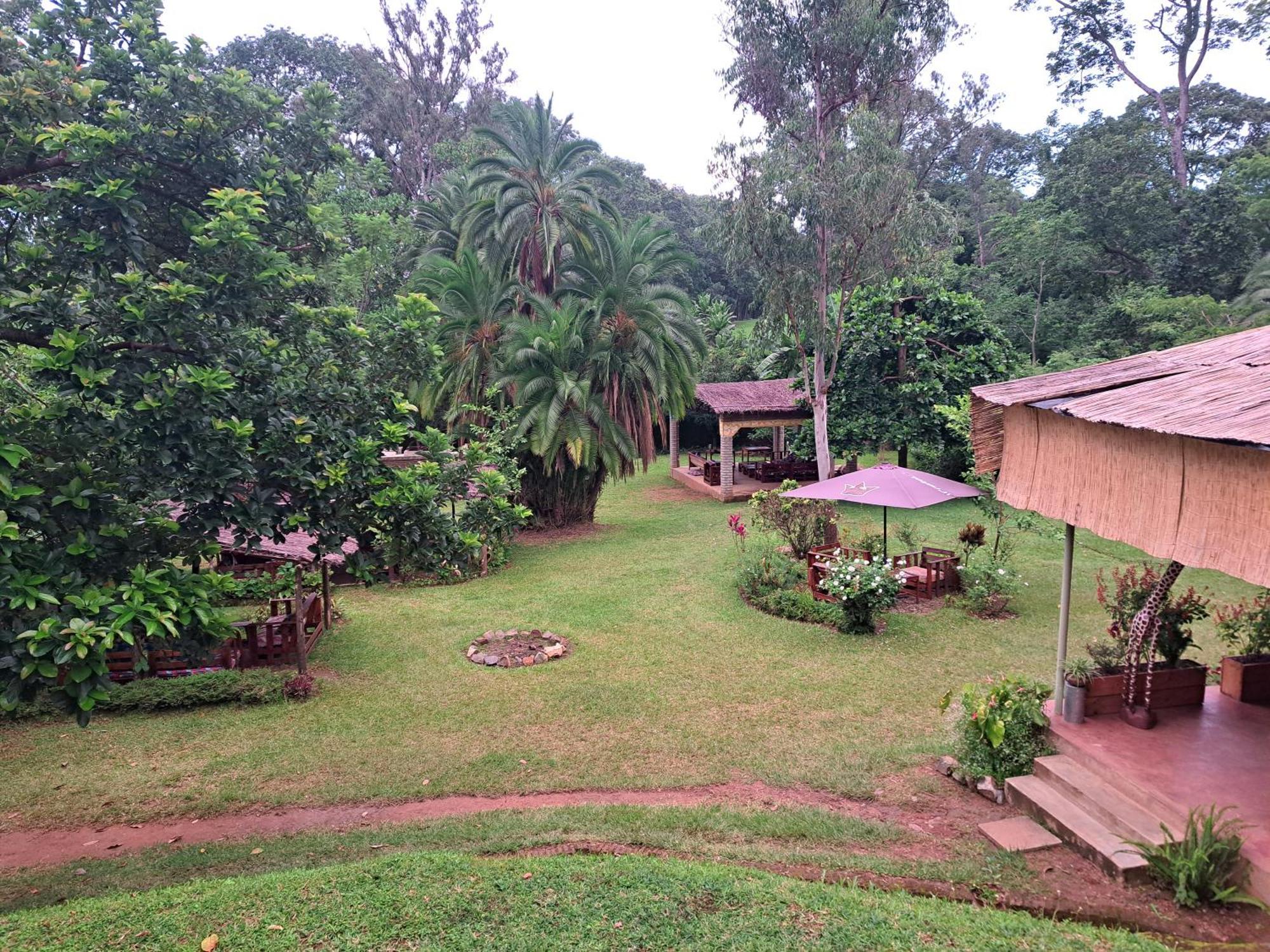 Blend Lodge And Kitchen - Pakachere Zomba Exteriör bild
