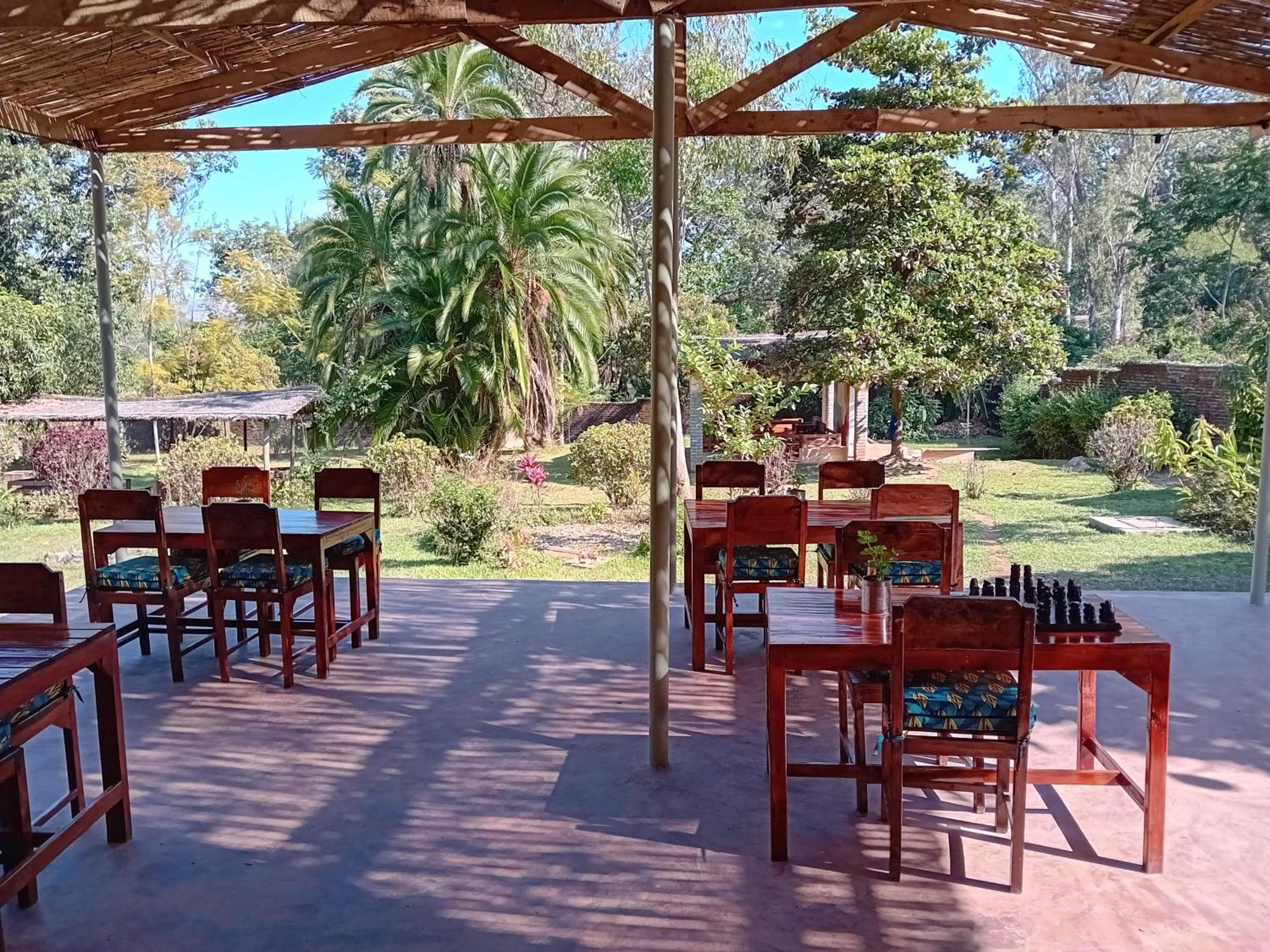 Blend Lodge And Kitchen - Pakachere Zomba Exteriör bild
